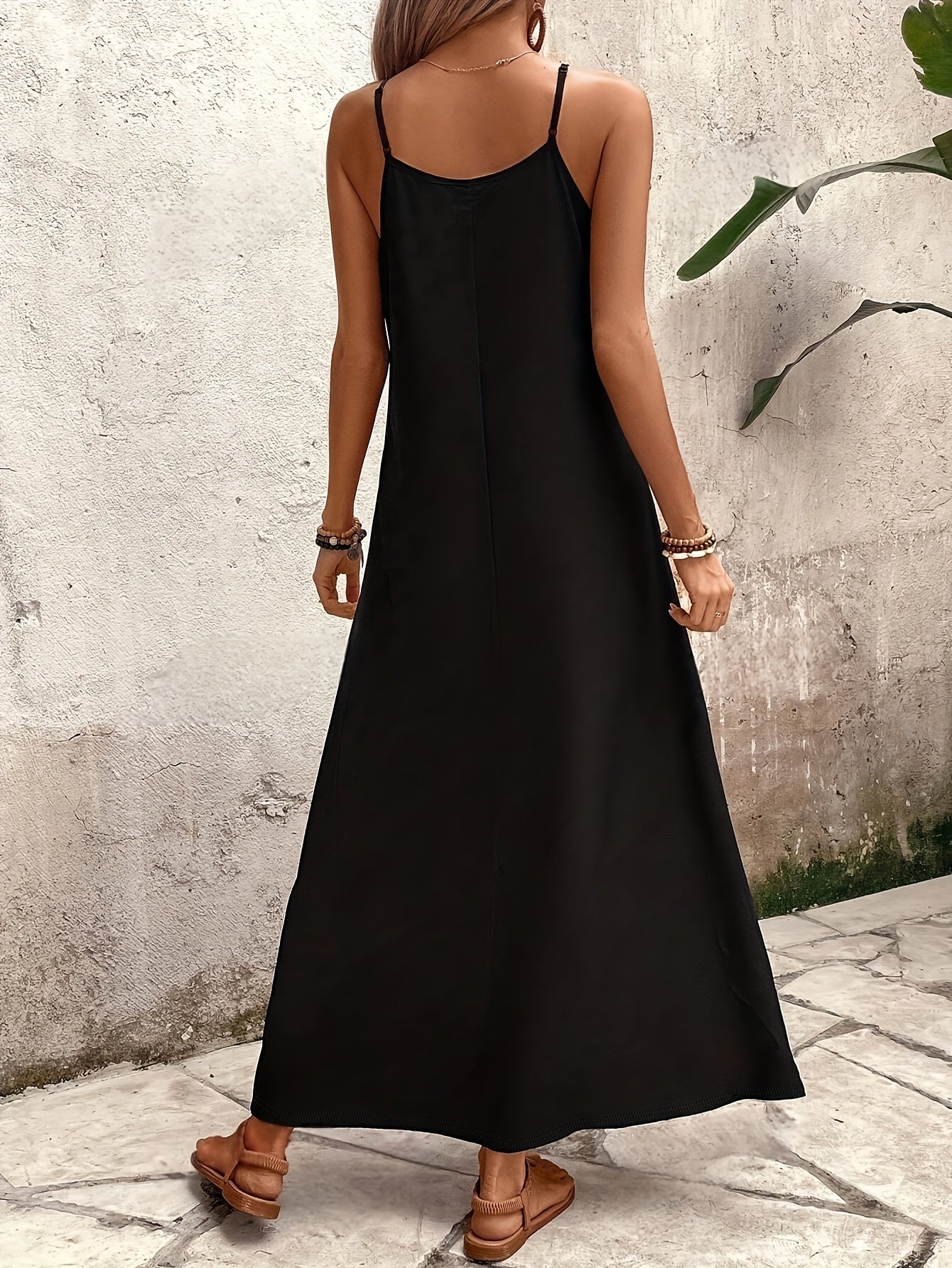 FionaChic V-Neck Maxi Dress with Vibrant Leaf Print – Off-Shoulder Spring/Summer Style